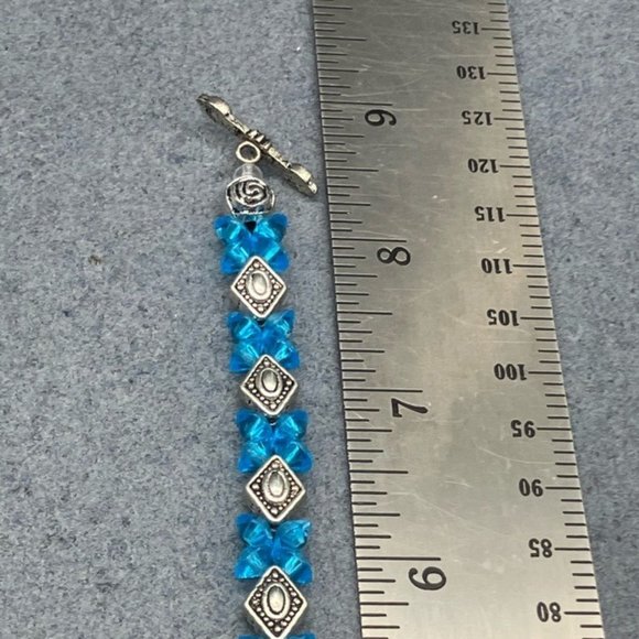 Toggle Bracelet 8 In Silver Diamond Flower Cyan Blue Faceted Bead Retro Cottage - Picture 5 of 5
